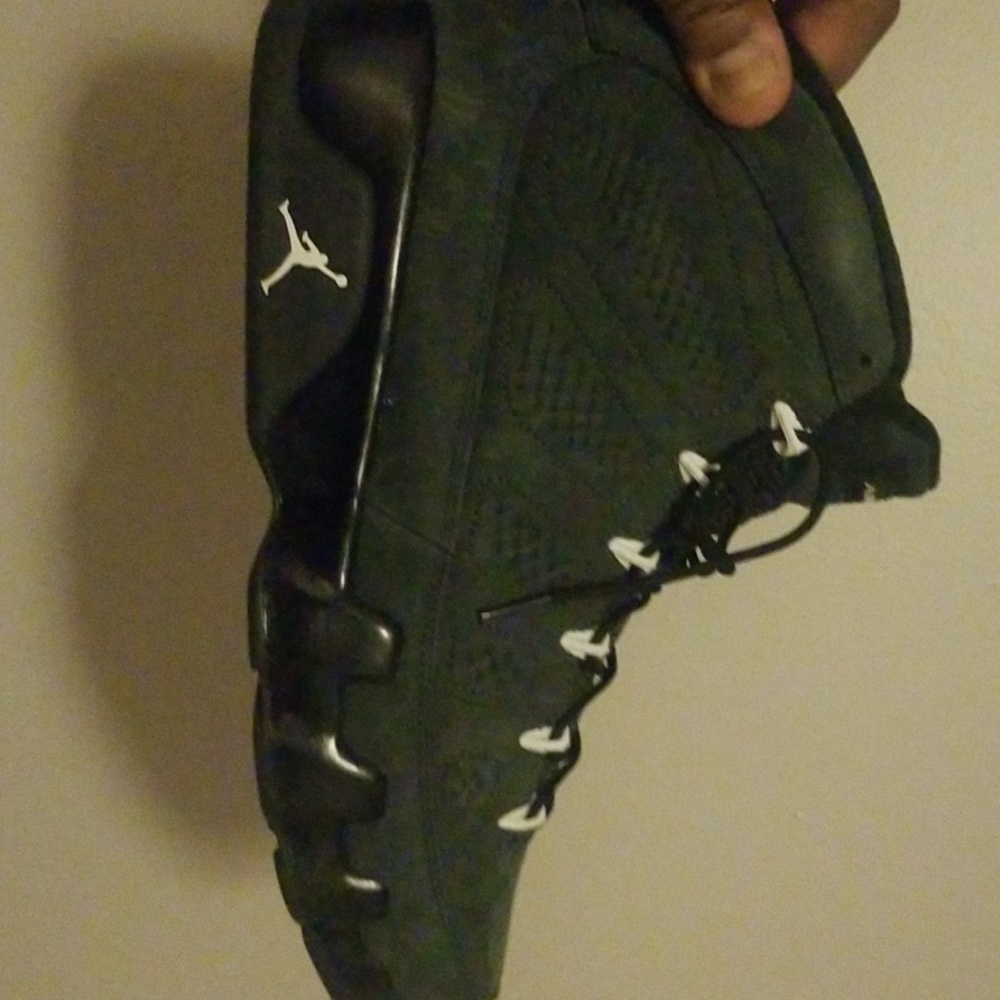 Air Jordan 9 Retro